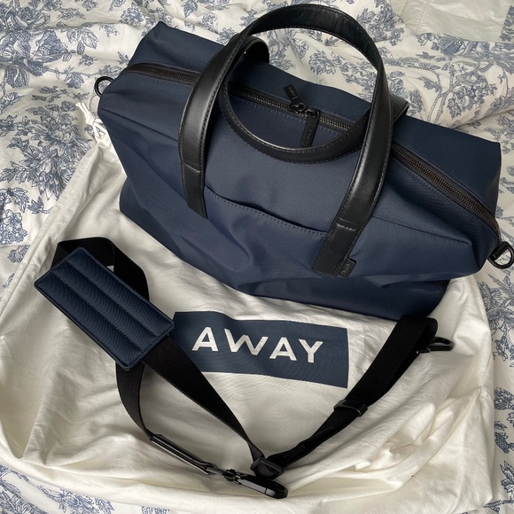 Away Handbags - Away Everything Bag. Used only once!